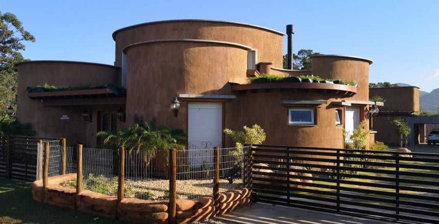 Casa bioconstruída com eficiência energética