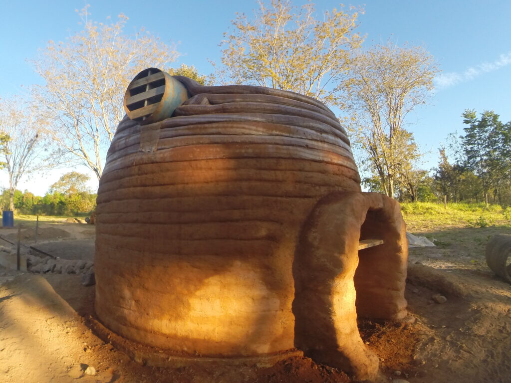 Cúpula em Hiperadobe - Flor de Ibez - Biohabitate 2015