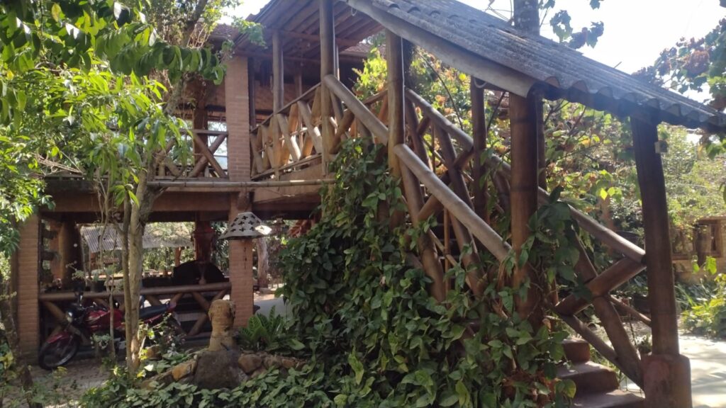 Ponte de bambu - Pousada em MG - Foto Biohabitate